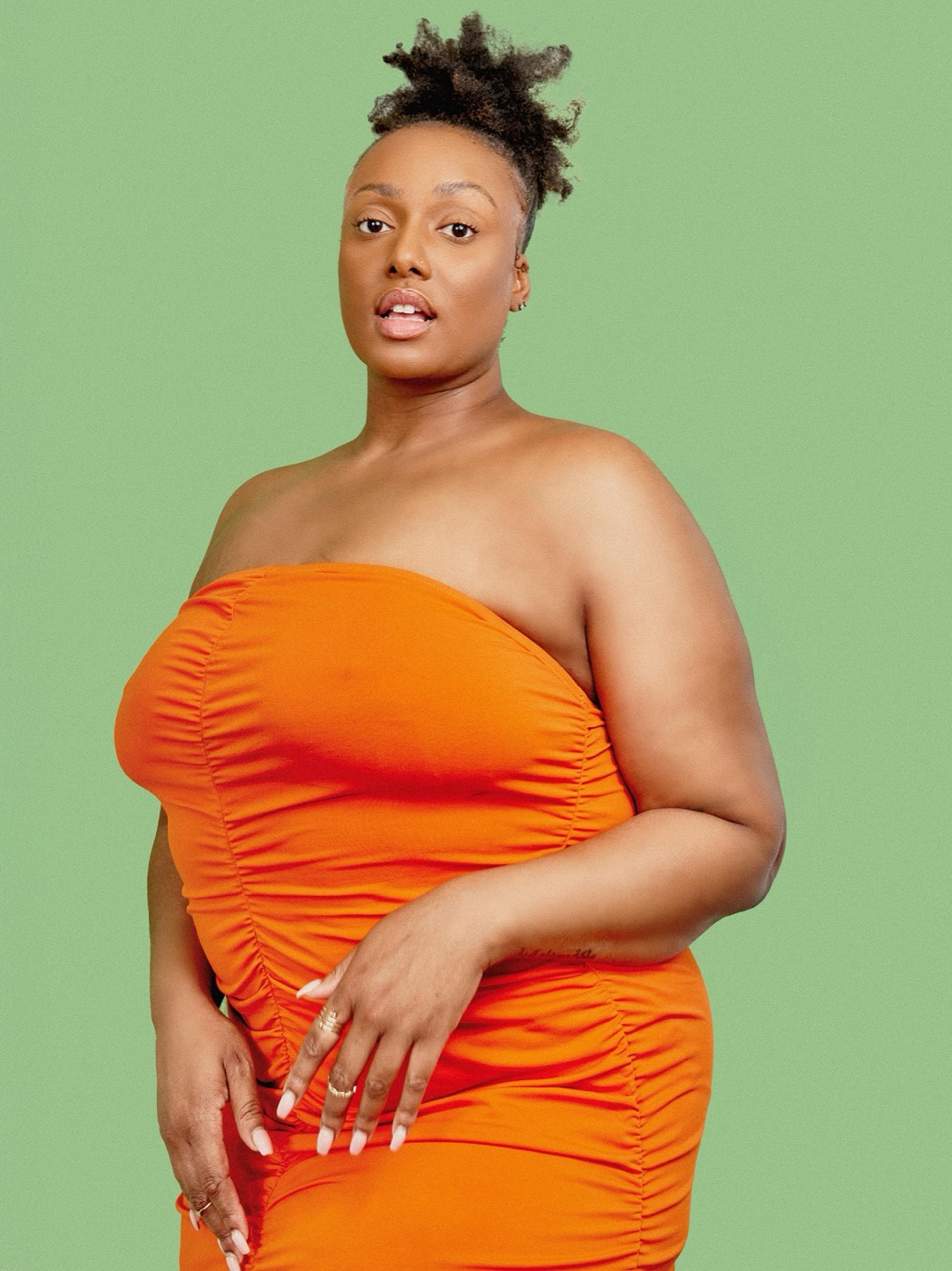 A curve board model from The Diversity Agency